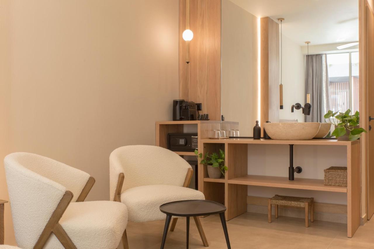 Living Stone Condo Hotel Atene Esterno foto