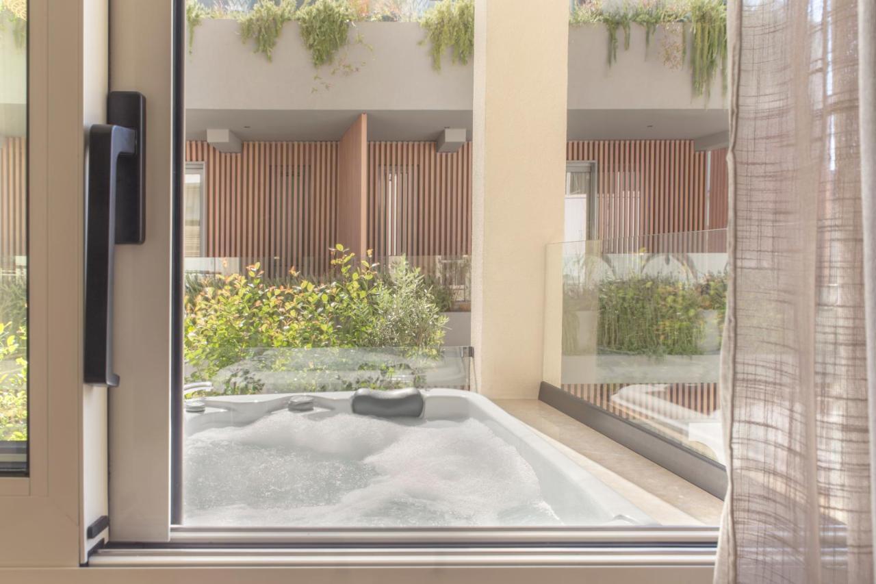 Living Stone Condo Hotel Atene Esterno foto