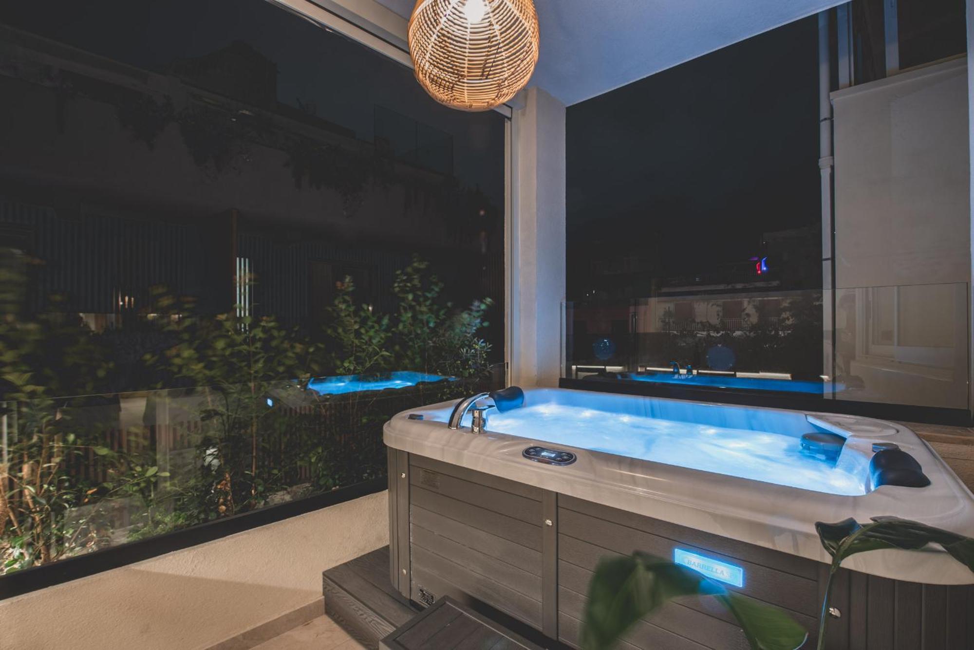 Living Stone Condo Hotel Atene Esterno foto