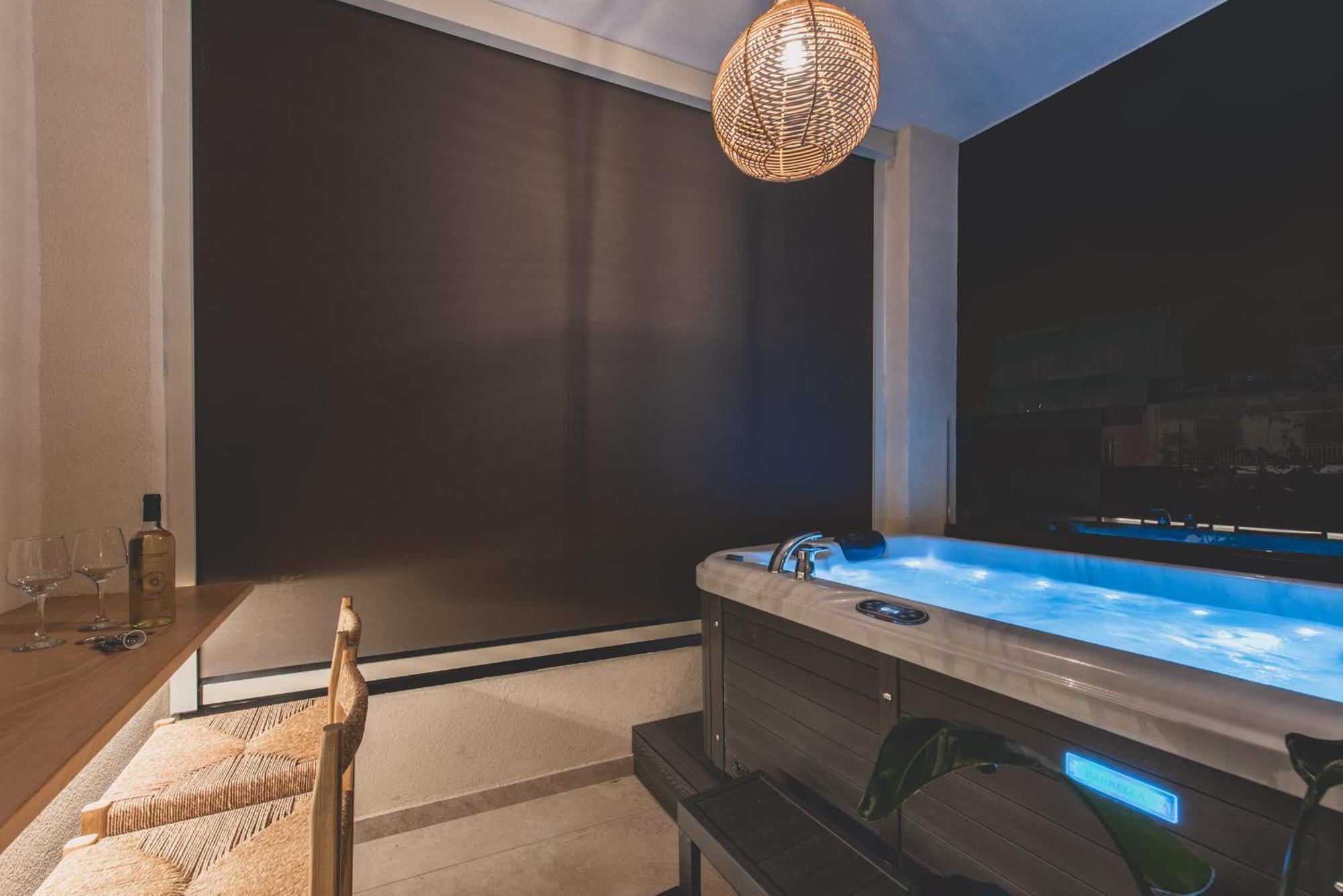 Living Stone Condo Hotel Atene Esterno foto