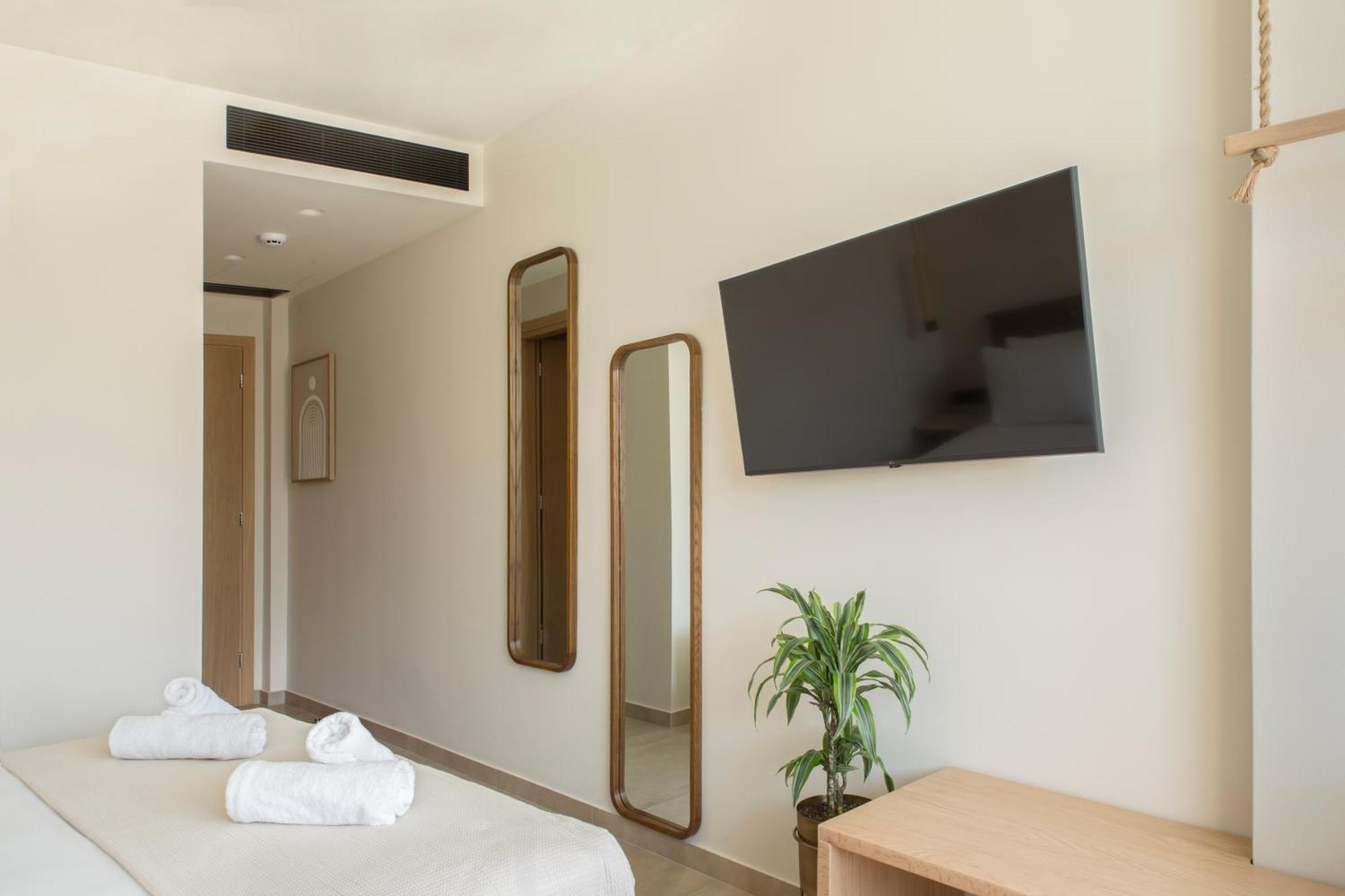 Living Stone Condo Hotel Atene Esterno foto