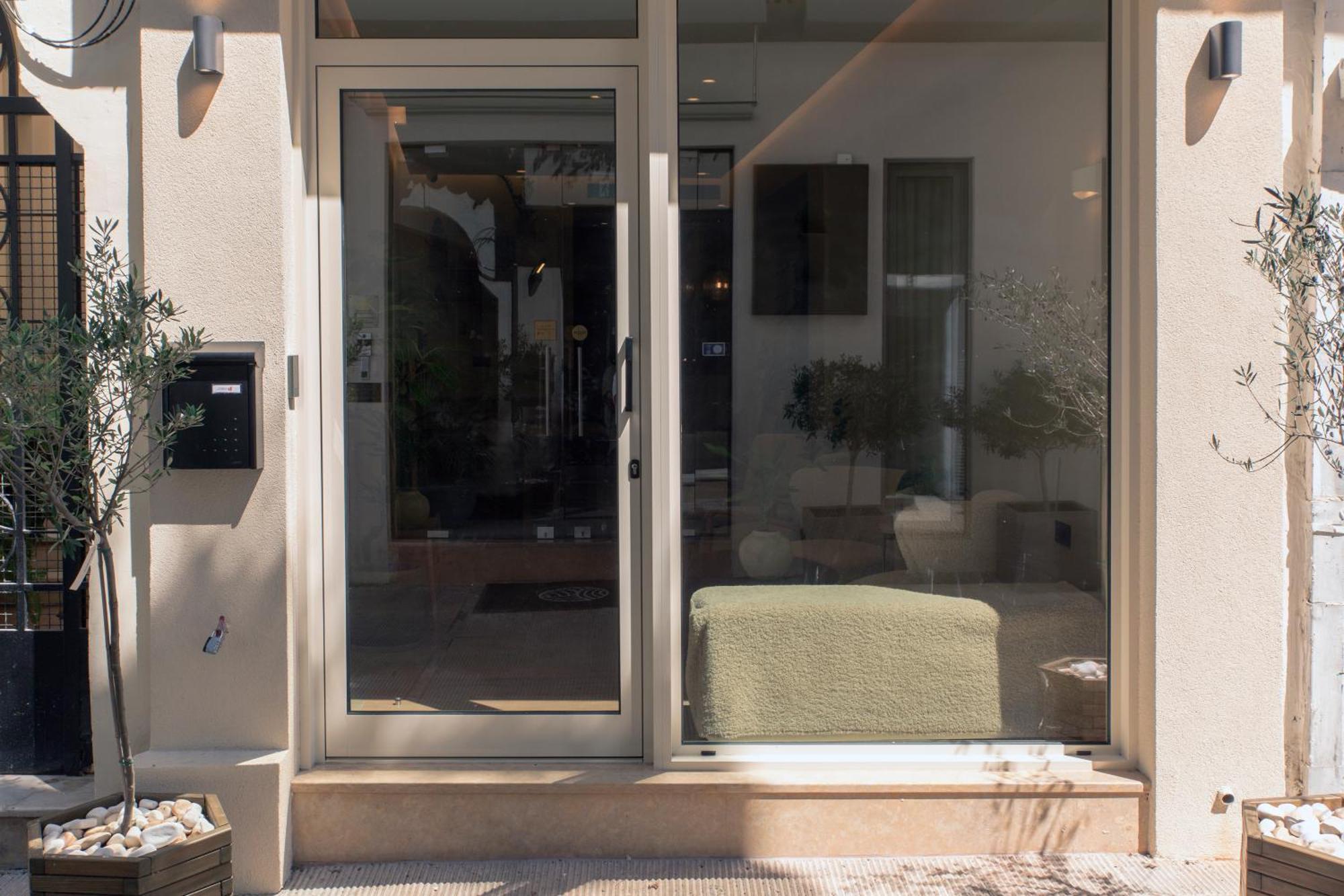 Living Stone Condo Hotel Atene Esterno foto