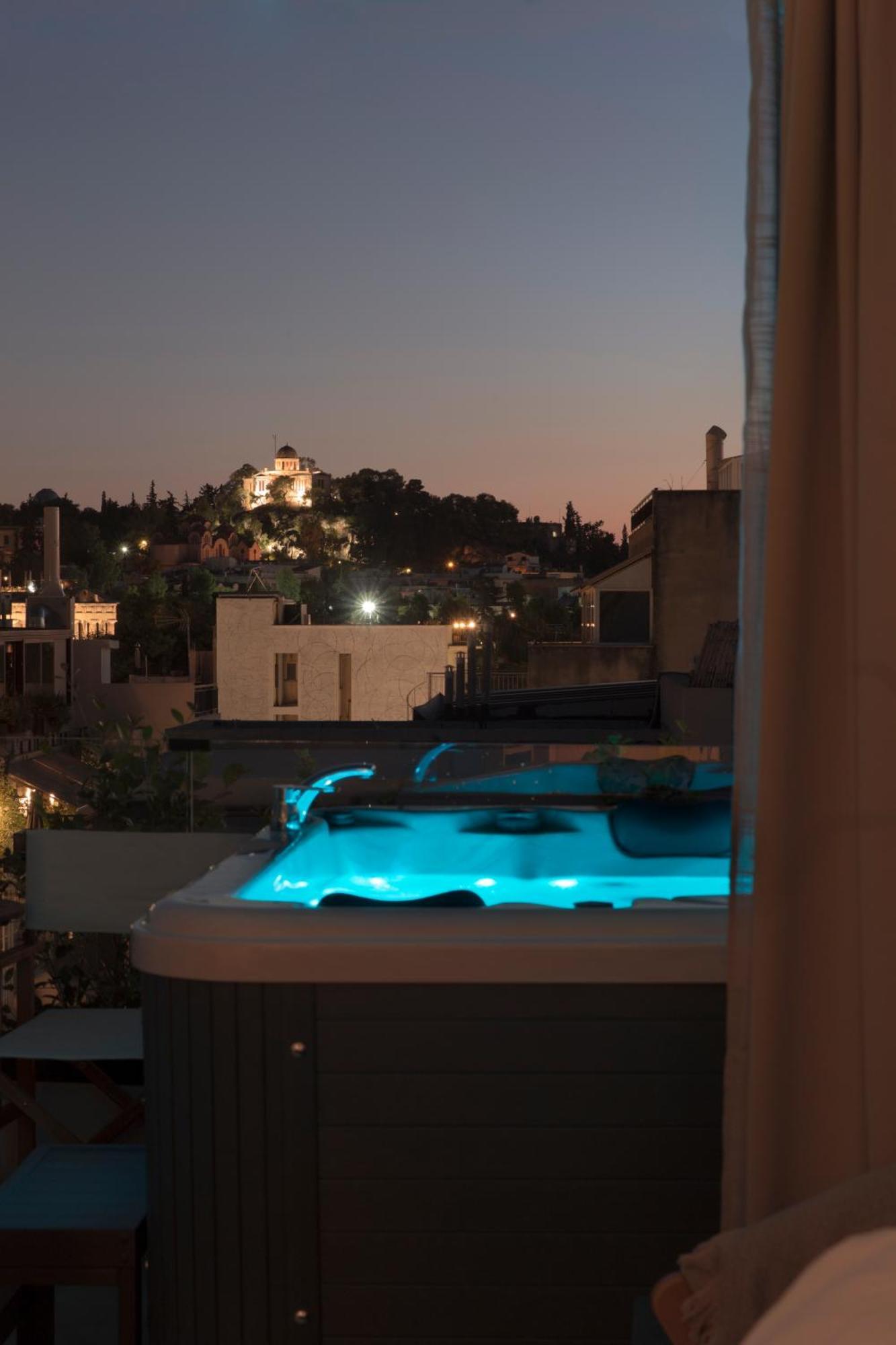 Living Stone Condo Hotel Atene Esterno foto
